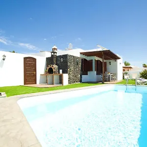 El Golfo - By Az Villa