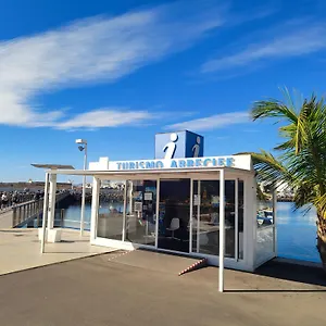Patapalo Botel